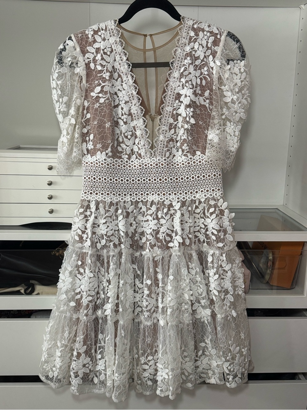 Bronx and Banco Megan Lace Minidress - Picture 5 of 15